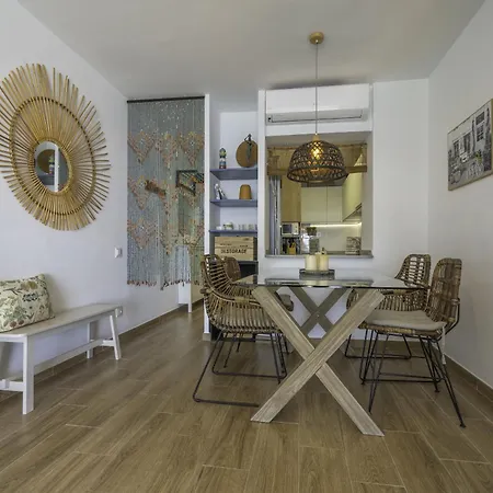 Homeholidaysrentals Excellent - Costa Barcelona